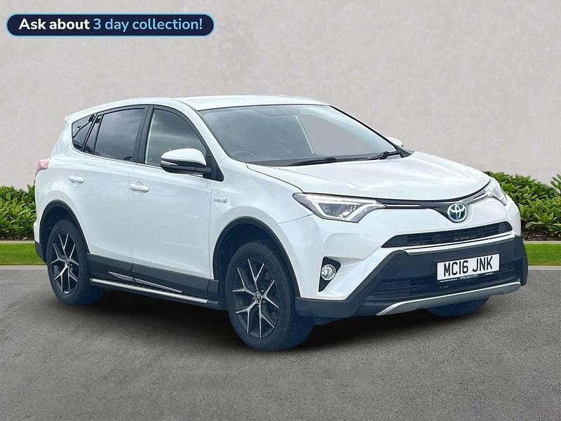 White Used 2016 Toyota RAV4 | £12,899 (Fair price) - Image 1/4