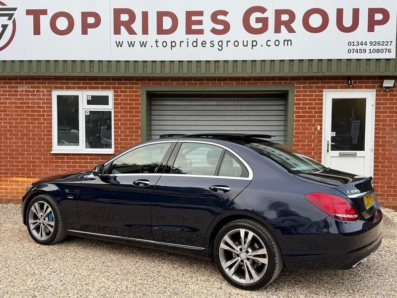 Used Mercedes C350e Premium 293 HP (215 kW) 2017 Blue Sedan