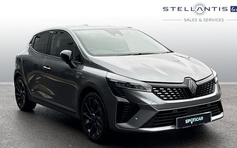 Used Renault Clio V Esprit Alpine 143 HP (105 kW) 2024 Grey Hatchback