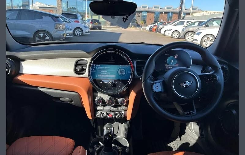 Używany Mini Cooper S Exclusive 176 KM (129 kW) 2024 Other Hatchback