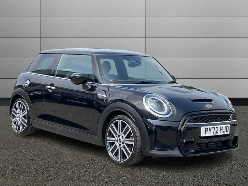 Black Used 2023 Mini Cooper S Exclusive Hatchback | £22,290 (Fair price) - Image 1/4