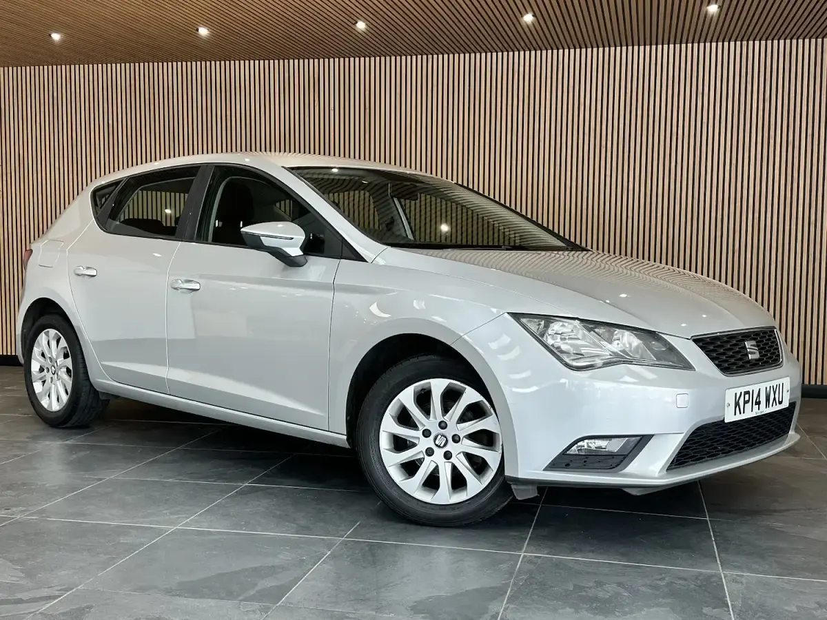 Used Seat Leon SE 110 HP (80 kW) 2014 Silver Hatchback