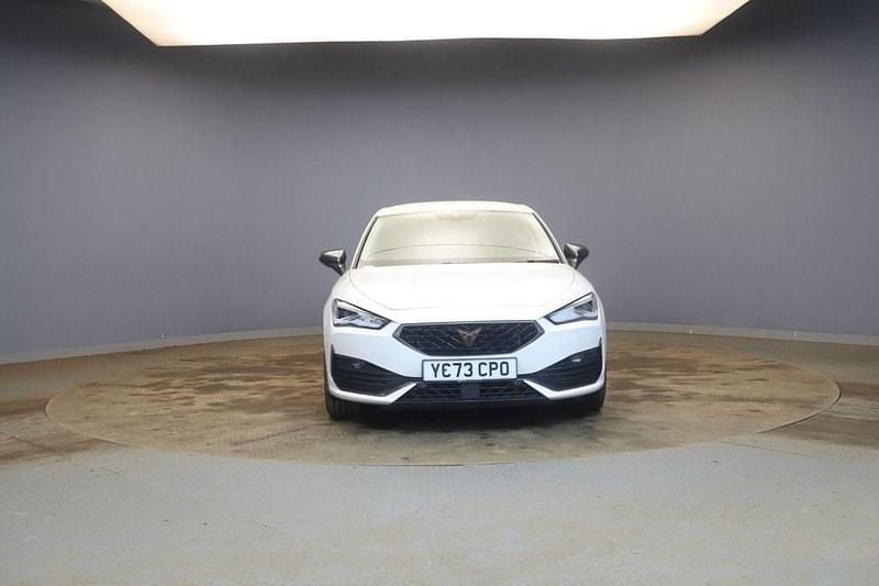 Used Cupra Leon 150 HP (110 kW) 2023 White Hatchback
