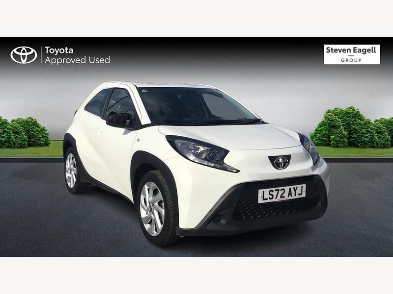 White Used 2022 Toyota Aygo PURE Hatchback | £10,724 (Fair price) - Image 1/3