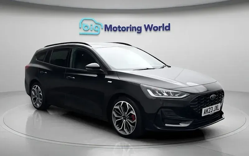 Used Ford Focus ST-Line X 125 HP (91 kW) 2023 Black Estate