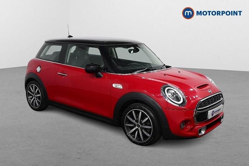 Used Mini Cooper S Exclusive 192 HP (141 kW) 2019 Red Hatchback