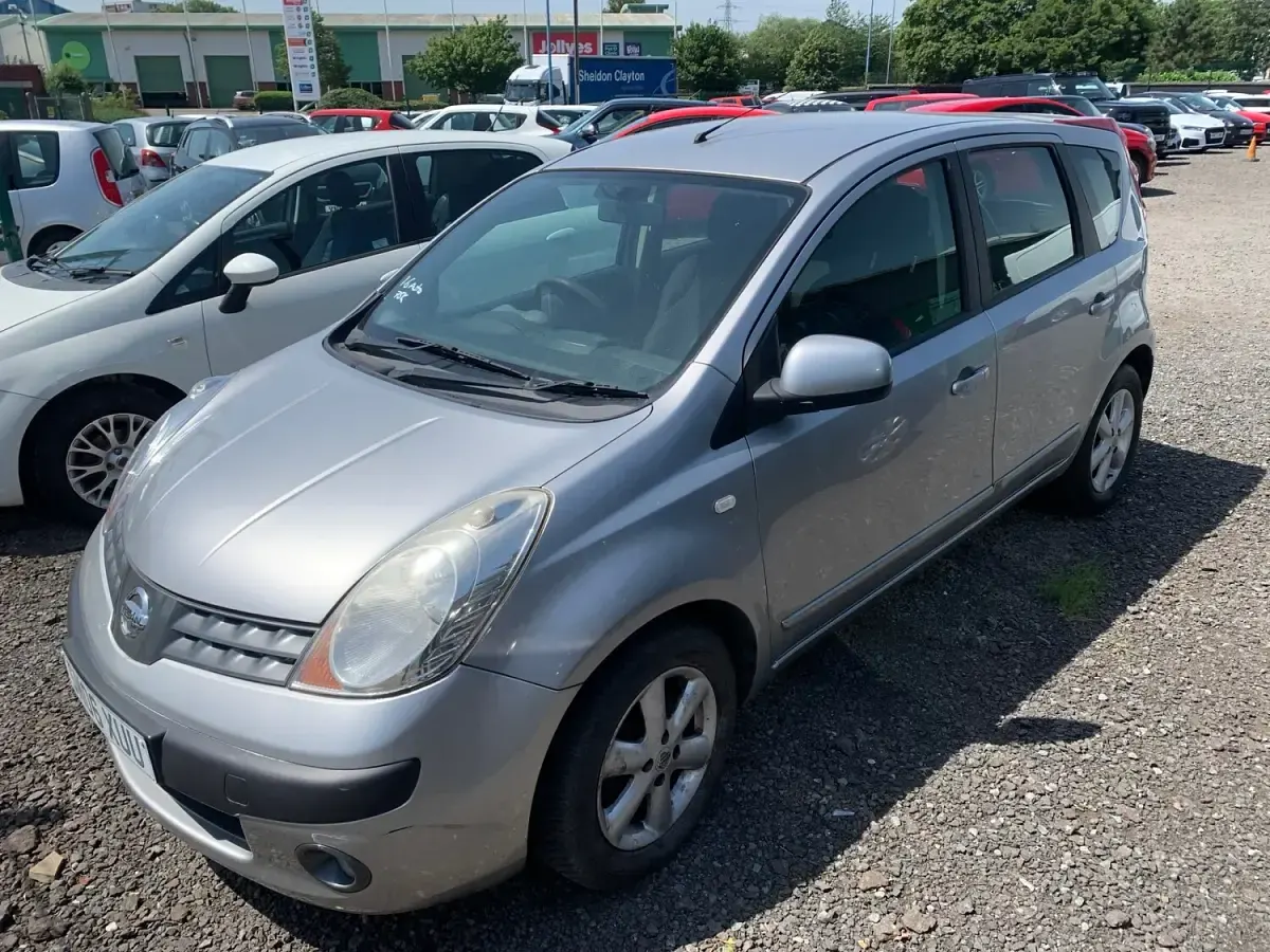 Used Nissan Note SE 110 HP (80 kW) 2006 Silver Hatchback