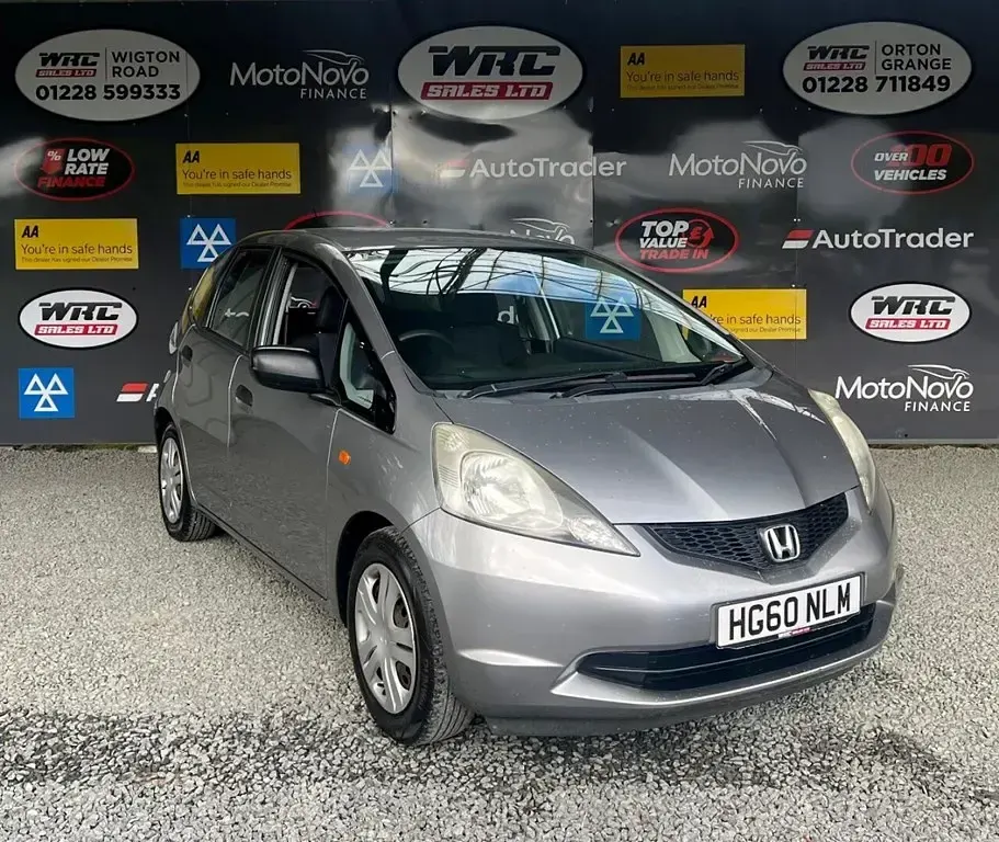 Used Honda Jazz S 90 HP (66 kW) 2010 Silver Hatchback