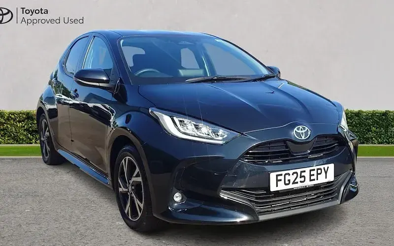 Used Toyota Yaris Design 116 HP (85 kW) 2025 Hatchback