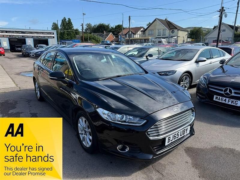 Black Used 2016 Ford Mondeo Zetec Hatchback | £5,995 (Fair price) - Image 1/4