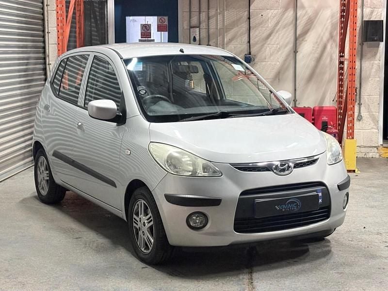 Used Hyundai i10 Comfort 78 HP (57 kW) 2009 Silver Hatchback