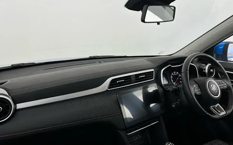 Używany MG ZS Excite 106 KM (77 kW) 2024 Niebieski SUV