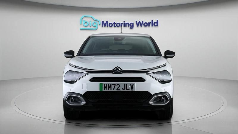 Used Citroën e-C4 100 kW (136 HP) 2022 White Hatchback