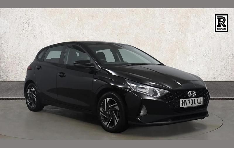 Used Hyundai i20 SE 99 HP (72 kW) 2023 Black Hatchback