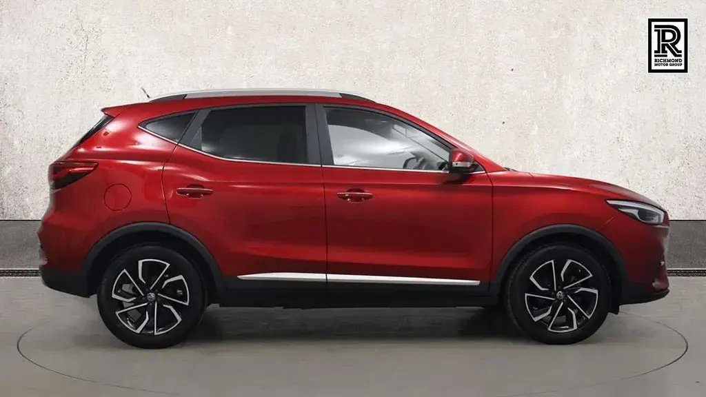 Used MG ZS Exclusive 111 HP (81 kW) 2023 Red SUV