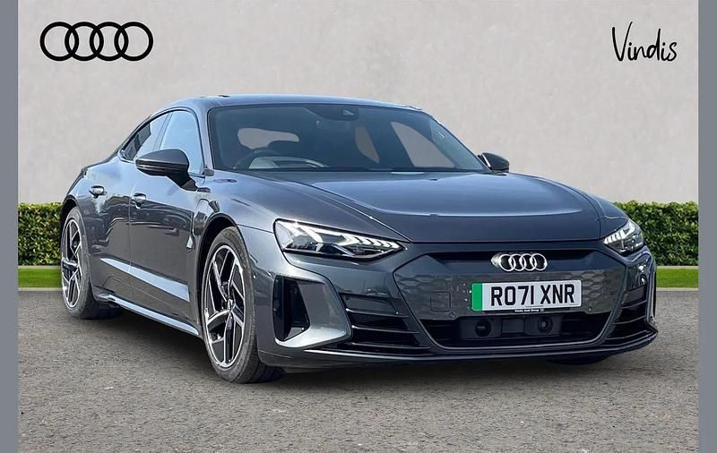 Used Audi e-tron GT quattro Comfort 384 kW (523 HP) 2021 Grey Sedan