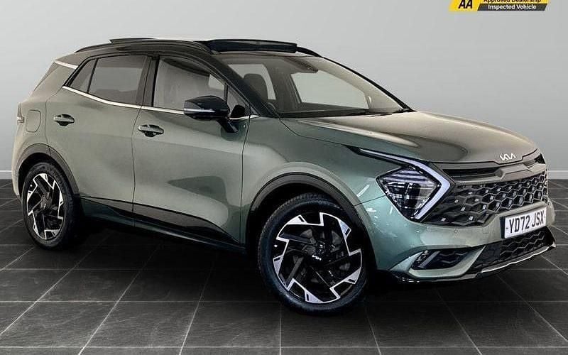 Green Used 2022 Kia Sportage GT-Line S SUV | £22,995 (Good price) - Image 1/2