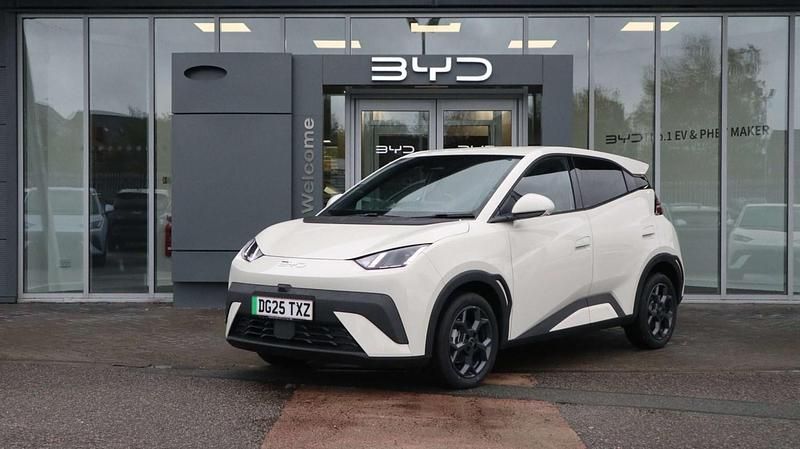 White New 2025 BYD Dolphin Comfort Hatchback | £18,497 (Good price) - Image 1/3