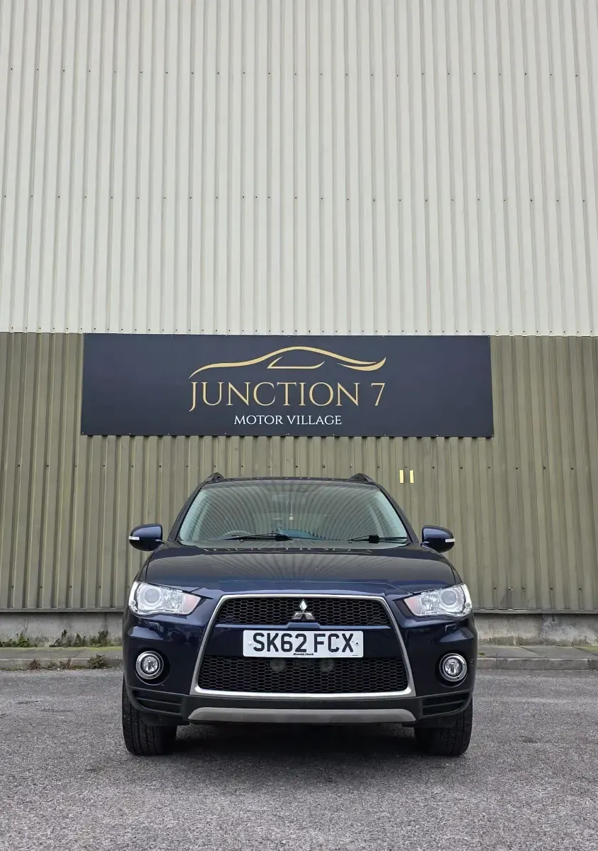 Used Mitsubishi Outlander 150 HP (110 kW) 2012 Blue SUV