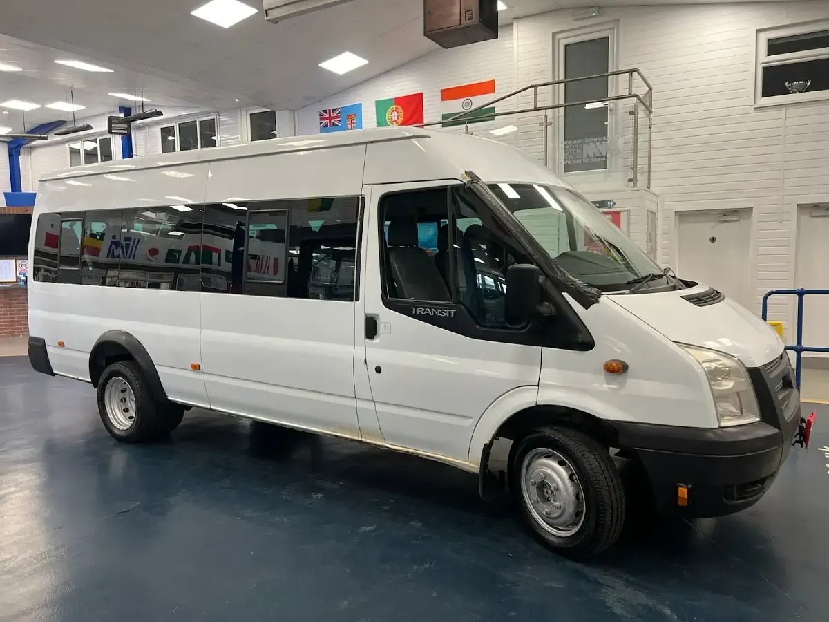 Used Ford Transit 135 HP (99 kW) 2012 White