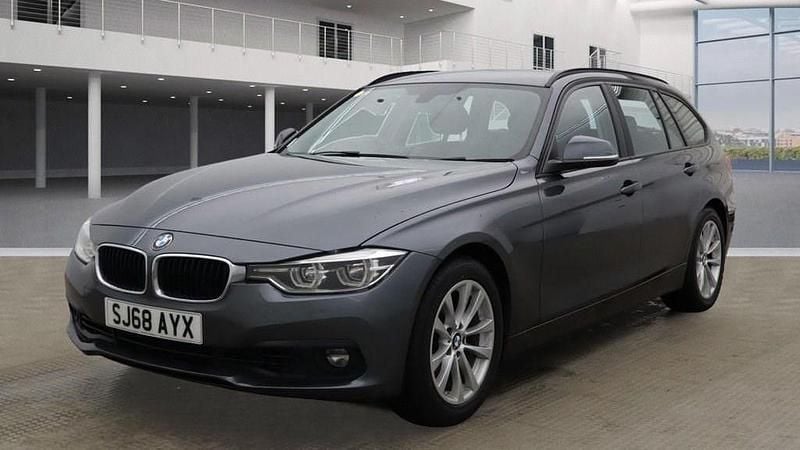 Used BMW 318 Performance 136 HP (100 kW) 2018 Grey Estate