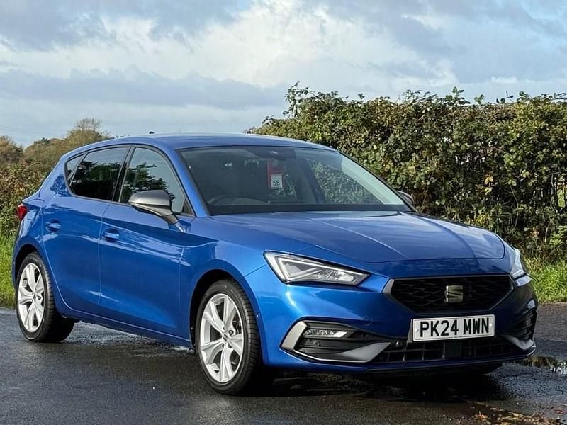Used Seat Leon FR 110 HP (80 kW) 2024 Blue Hatchback