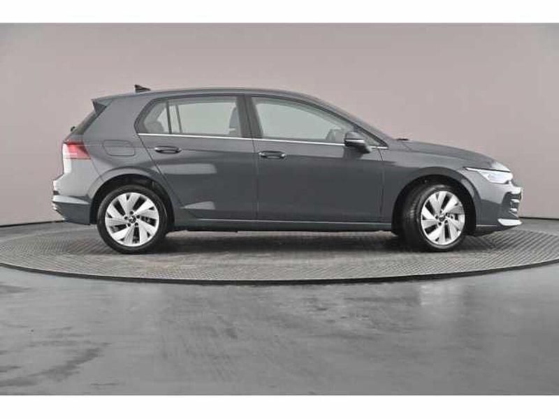 New VW Golf VIII 204 HP (150 kW) 2025