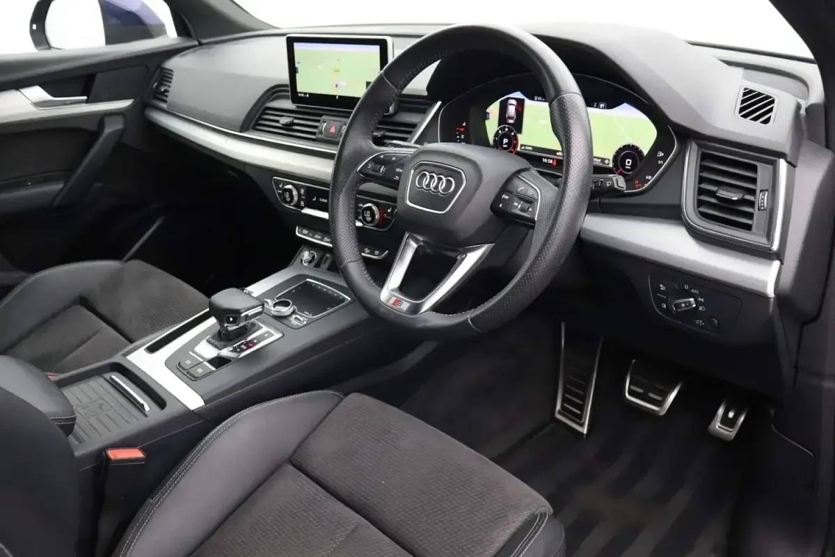 Used Audi Q5 S-Line 190 HP (139 kW) 2019 Blue SUV