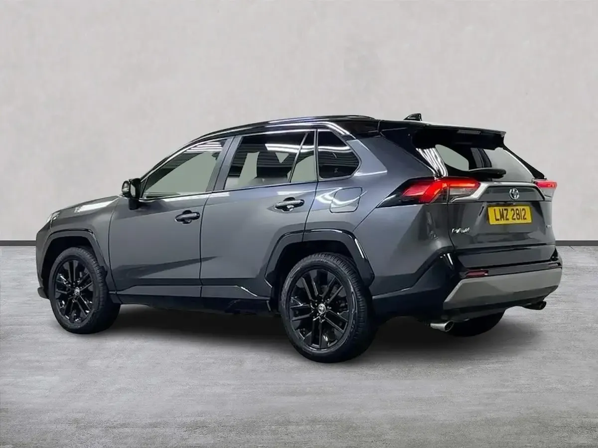 Used Toyota RAV4 218 HP (160 kW) 2022 Grey SUV