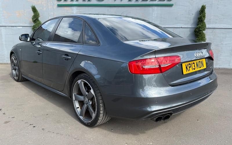 Used Audi A4 Black Edition 211 HP (155 kW) 2012 Sedan