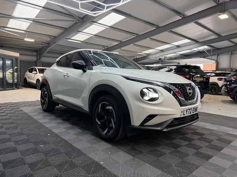 Used Nissan Juke N-Connecta 114 HP (83 kW) 2023 White SUV
