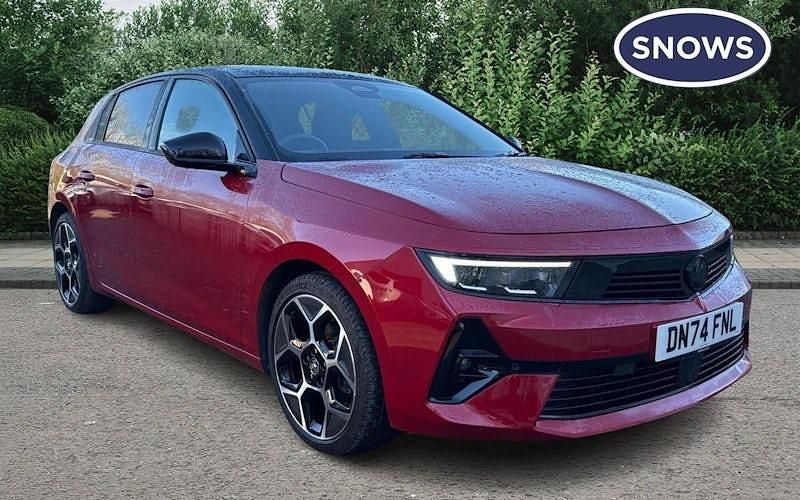 Used Vauxhall Astra Ultimate 131 HP (96 kW) 2024 Red Hatchback