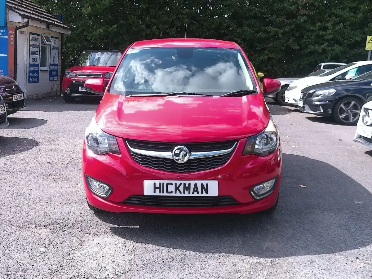 Used Vauxhall Viva 75 HP (55 kW) 2018 Red Hatchback