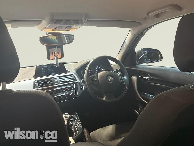 Used BMW 118 Comfort Edition 136 HP (100 kW) 2019 Blue Hatchback