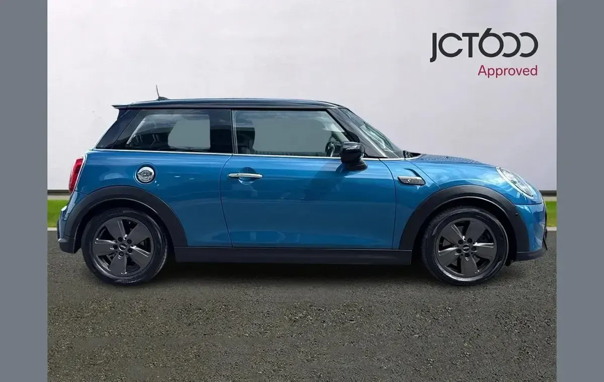 Used Mini Cooper S Classic 176 HP (129 kW) 2021 Blue Hatchback