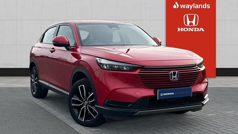 Used Honda HR-V Elegance 152 HP (111 kW) 2022 Red SUV