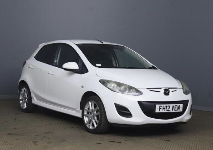 White Used 2012 Mazda 2 Hatchback | £3,799 (Fair price) - Image 1/2