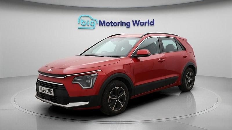 Used Kia Niro 180 HP (132 kW) 2024 Red SUV