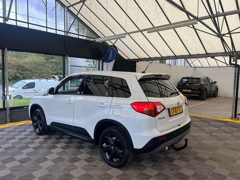 Used Suzuki Vitara 140 HP (102 kW) 2016 White SUV