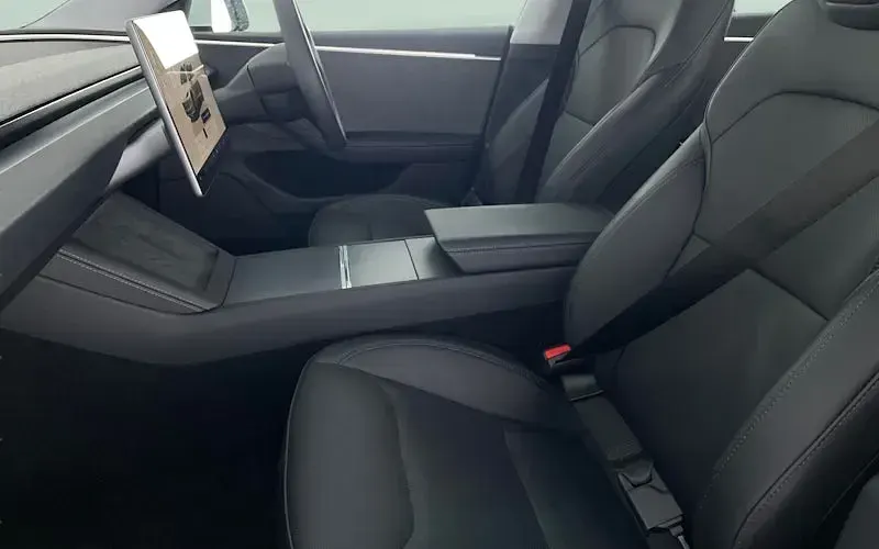 Usado Tesla Model 3 RWD 208 kW (283 HP) 2024 Branco Sedan