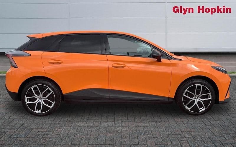 New MG MG4 EV Trophy 150 kW (204 HP) 2025 Hatchback