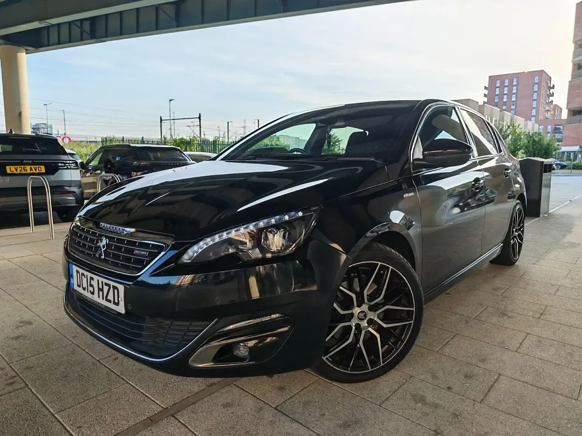 Used Peugeot 308 GT-line 2015 Black Hatchback