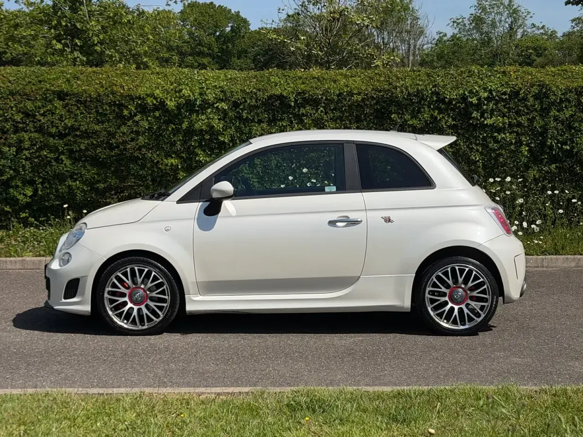 Used Abarth 500 135 HP (99 kW) 2010 White Hatchback