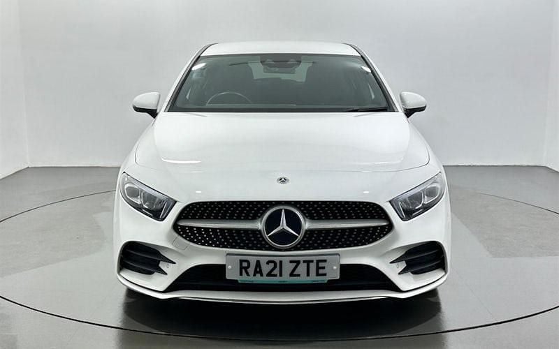 Used Mercedes A250 AMG Line Premium 224 HP (164 kW) 2020 White Hatchback
