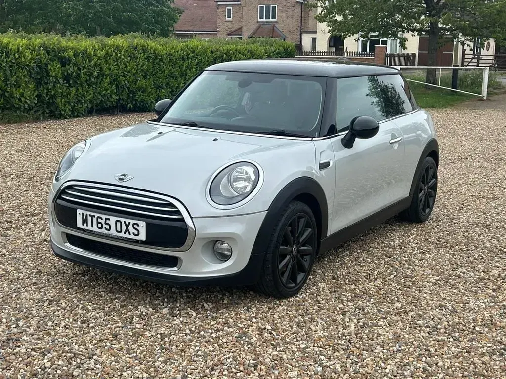 Used Mini Cooper Hatch 2015 Silver Hatchback