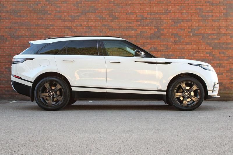Used Land Rover Range Rover Velar R-Dynamic 240 HP (176 kW) 2017 White SUV