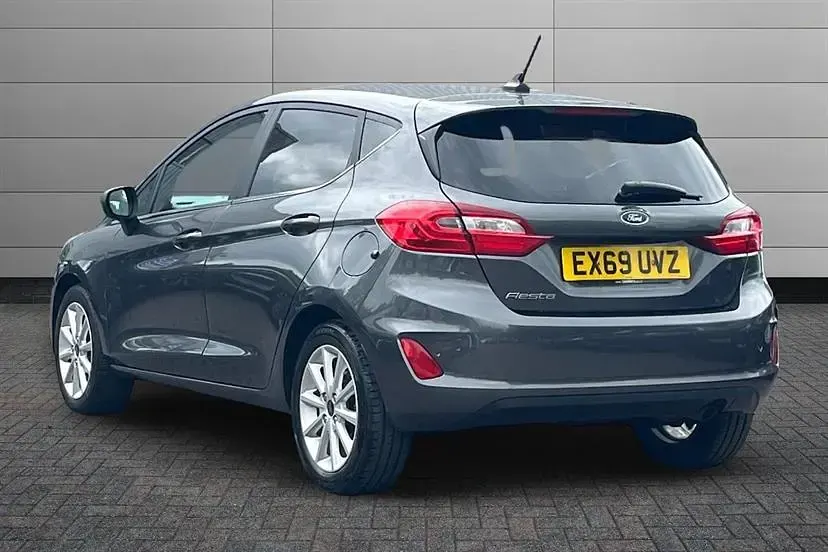 Usado Ford Fiesta Titanium 125 HP (91 kW) 2019 Magnetic Citadino