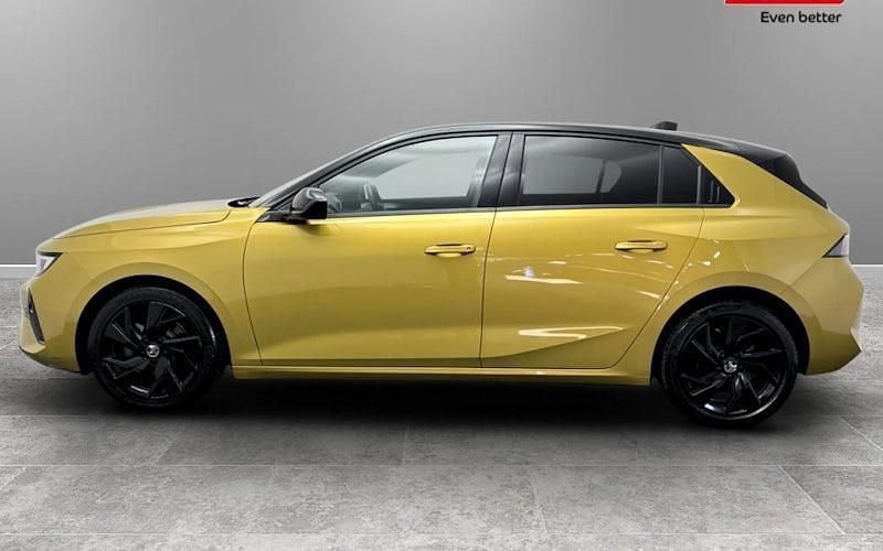 Second-hand Vauxhall Astra 131 CP (96 kW) 2026 Hatchback