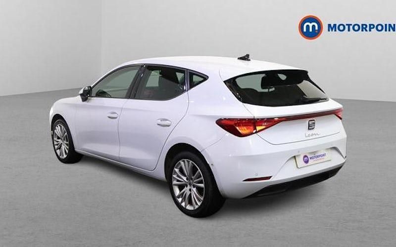 Used Seat Leon SE Dynamic 110 HP (80 kW) 2023 Hatchback