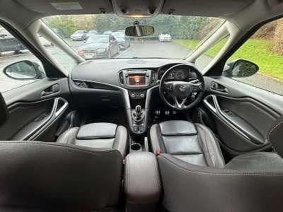 Used Vauxhall Zafira SRi 2017 Sovereign silver MPV